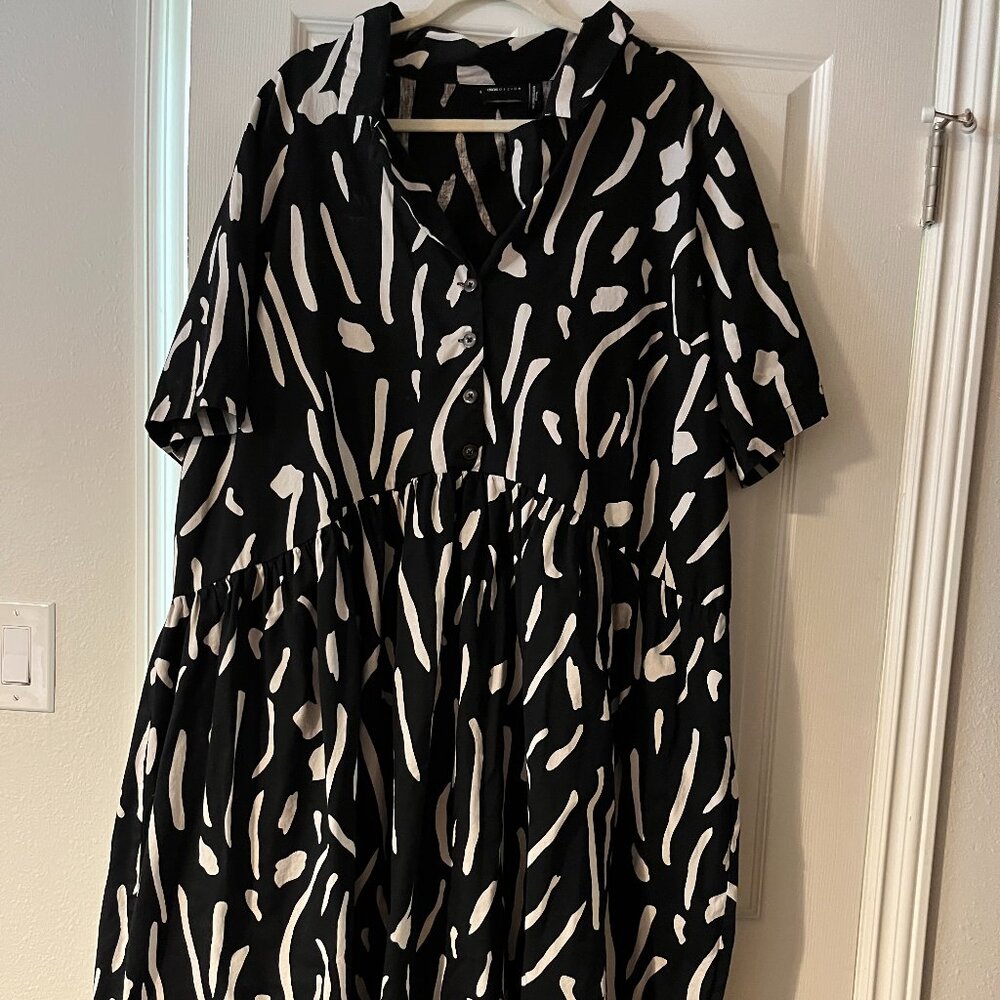Oversized midi dress in fun pattern